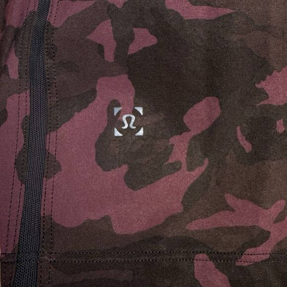 NWOT Lululemon Pace Breaker Short 9” Lined Size M Incognito Camo Red Black Gym - Picture 10 of 12